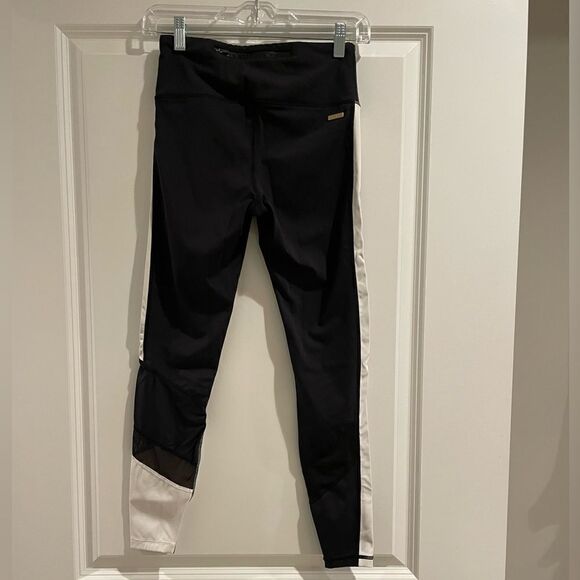 EUC Alala Freestyle Legging in Black & White Size XS - Picture 5 of 10